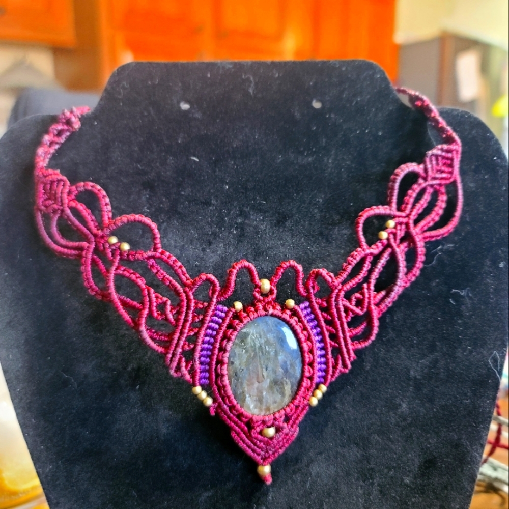 Macrame necklace adjustable